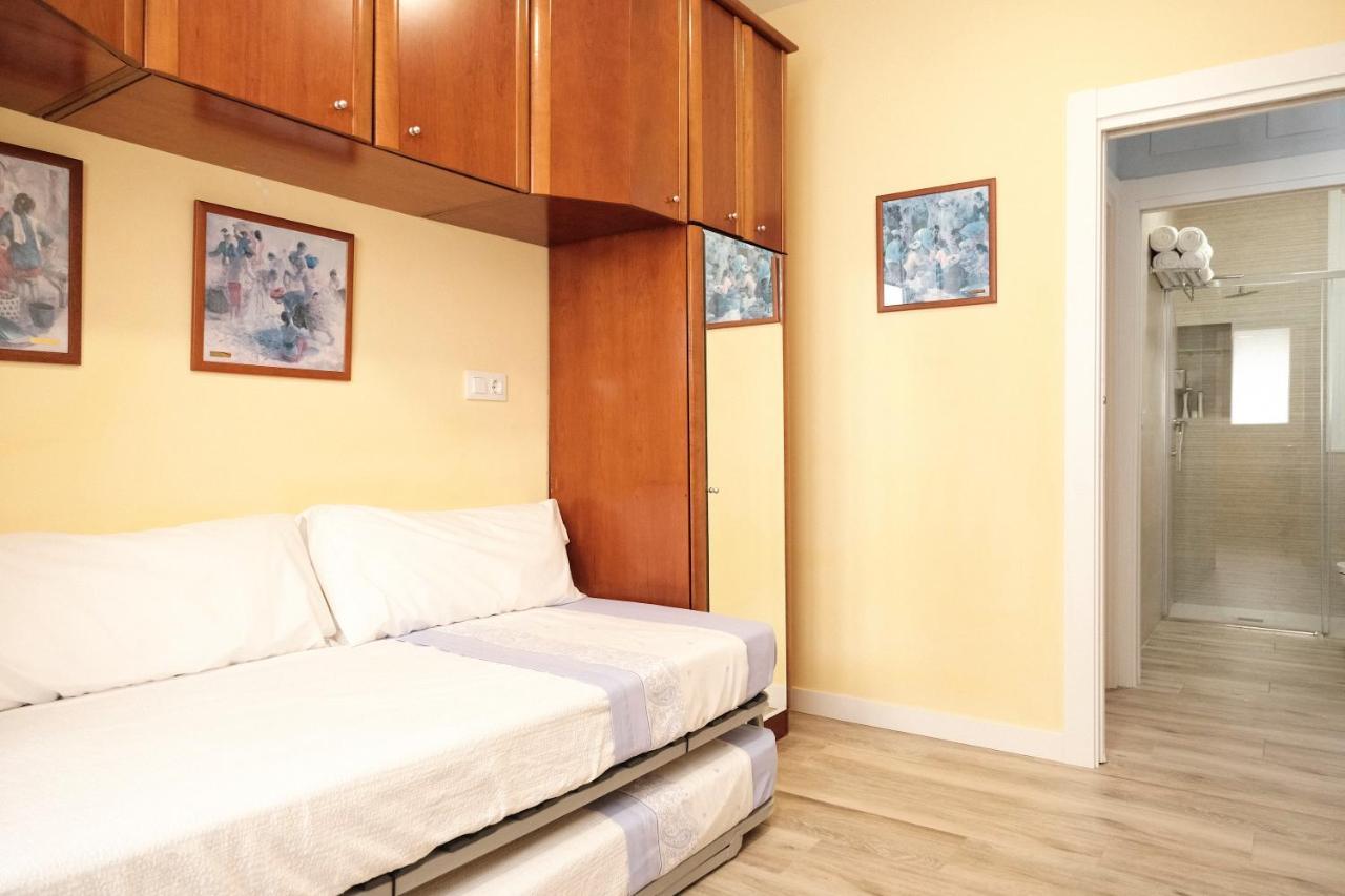 Aixerrota Apartamentos B Getxo Bagian luar foto