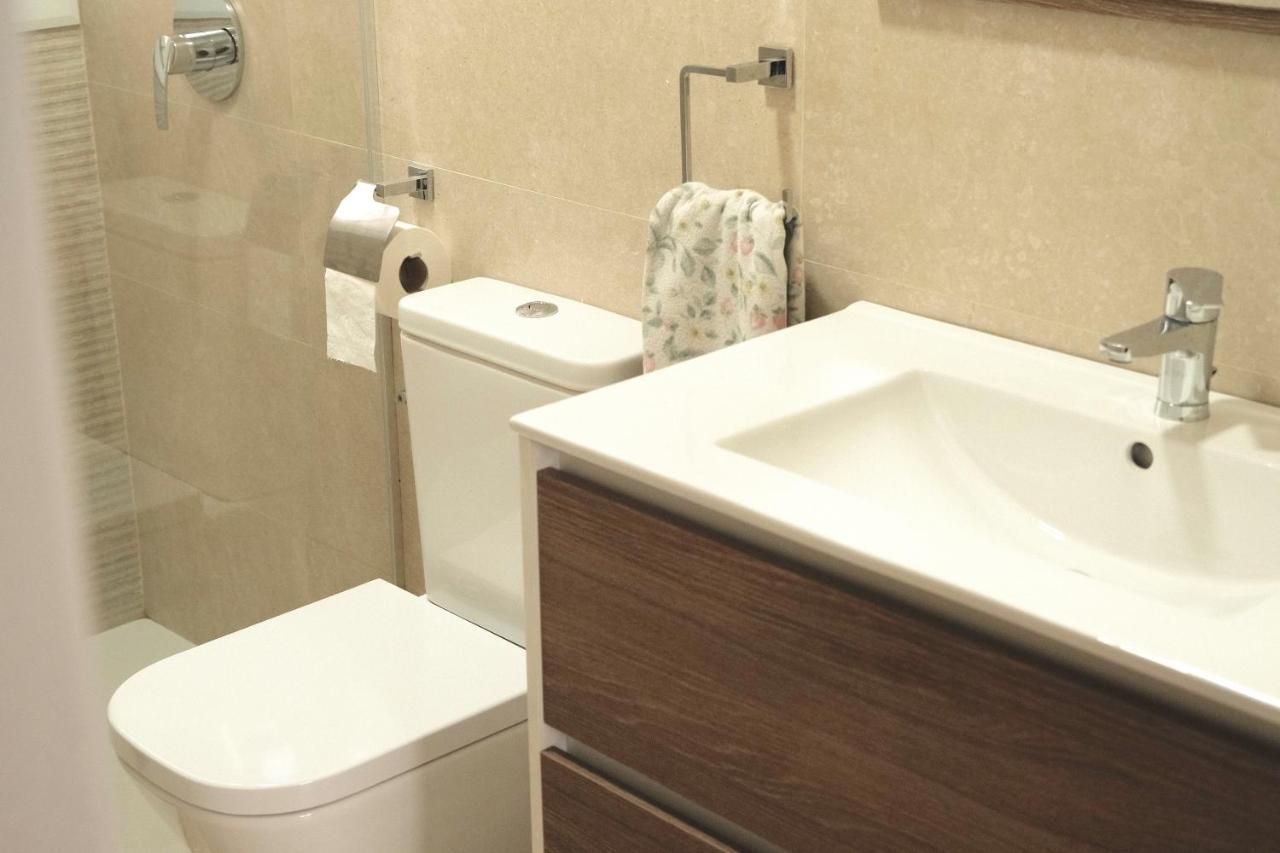 Aixerrota Apartamentos B Getxo Bagian luar foto