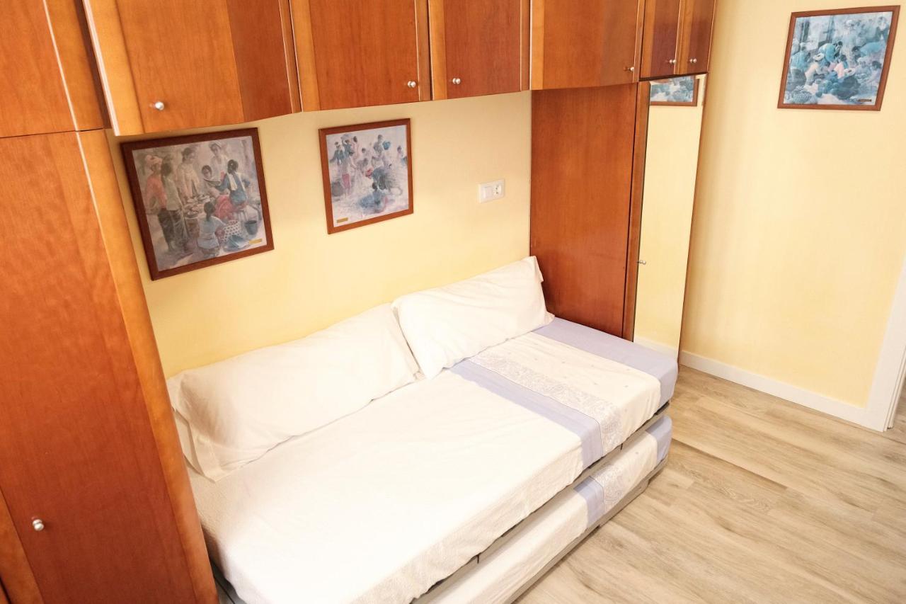 Aixerrota Apartamentos B Getxo Bagian luar foto